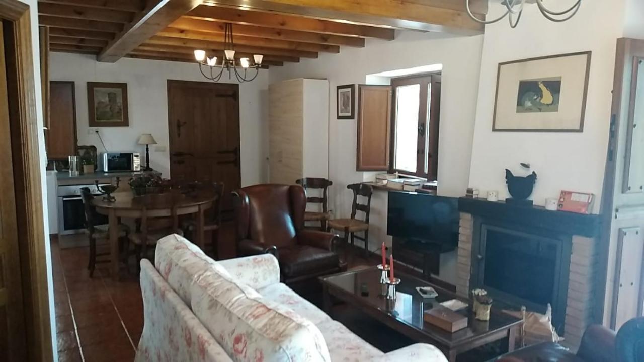 Villa Isabel Pilona Bagian luar foto